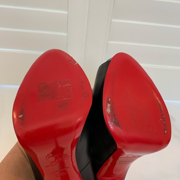 🌿AUTHENTIC CHRISTIAN LOUBOUTIN PLATFORM HEELS🌿 - Picture 4 of 8